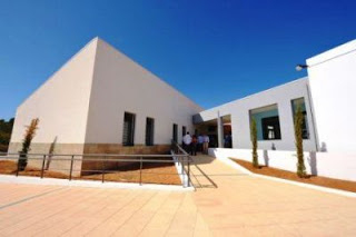 eb1fontainhas(1).370x480